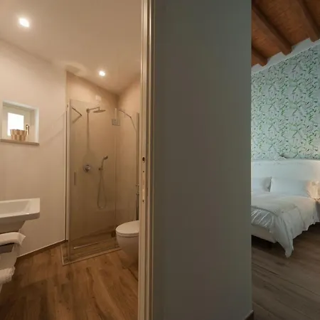 Bed & Breakfast La Soffitta Covelli 3*